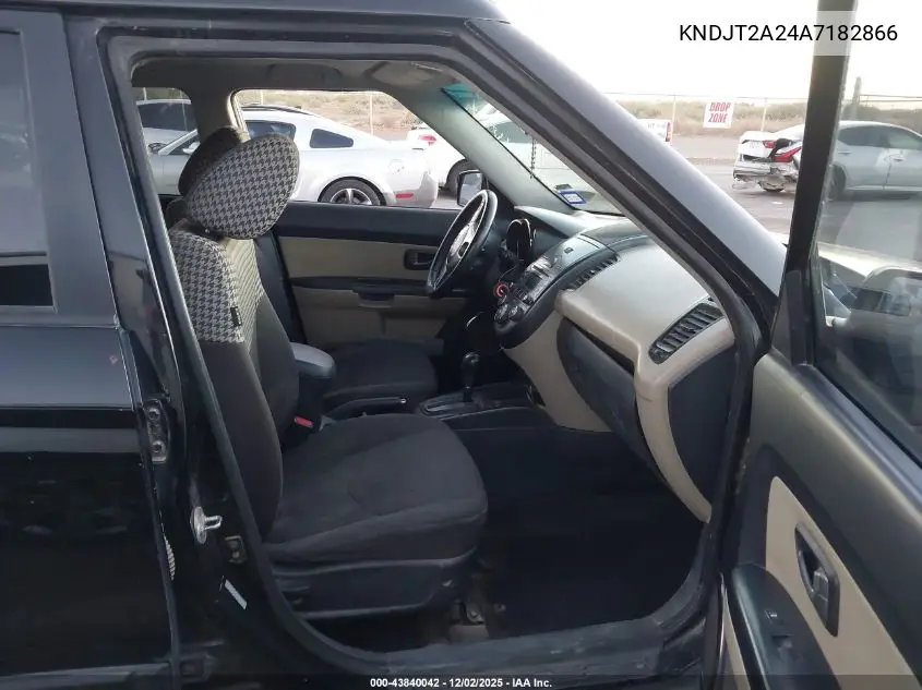 KNDJT2A24A7182866 2010 Kia Soul !
