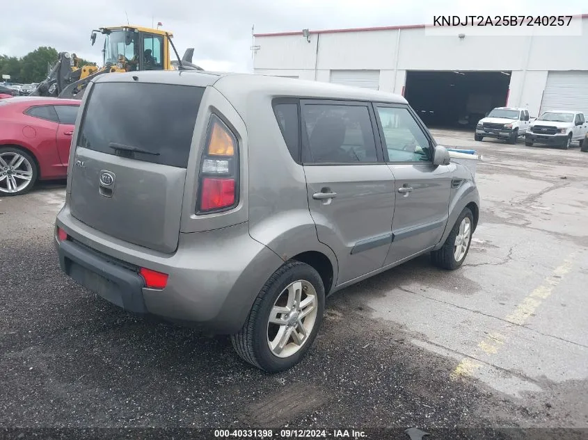 KNDJT2A25B7240257 2011 Kia Soul +/!/Sport