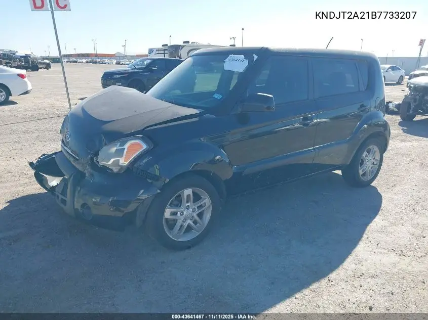 KNDJT2A21B7733207 2011 Kia Soul +