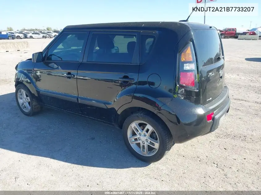 KNDJT2A21B7733207 2011 Kia Soul +
