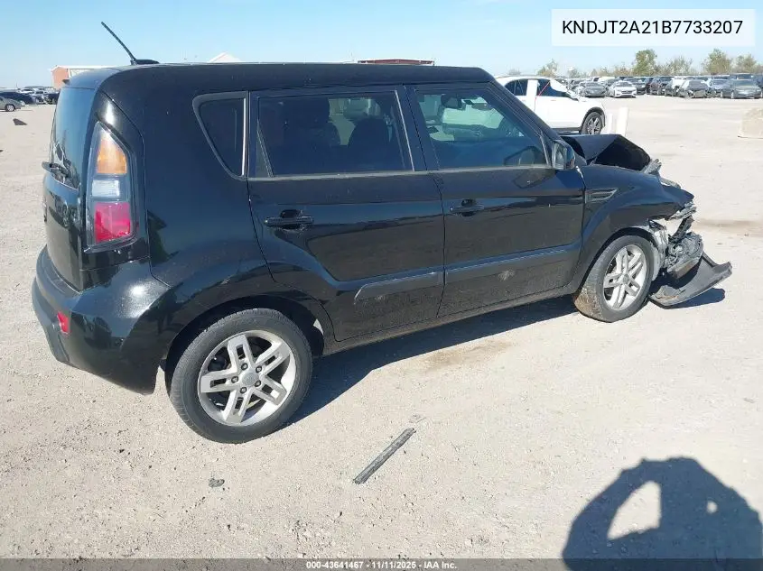 KNDJT2A21B7733207 2011 Kia Soul +