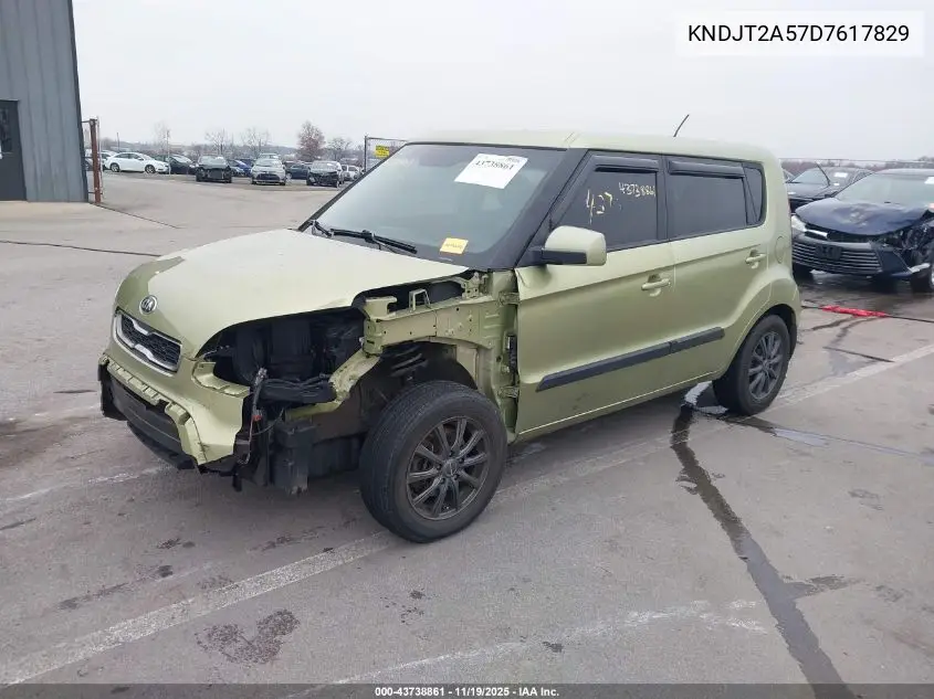 KNDJT2A57D7617829 2013 Kia Soul