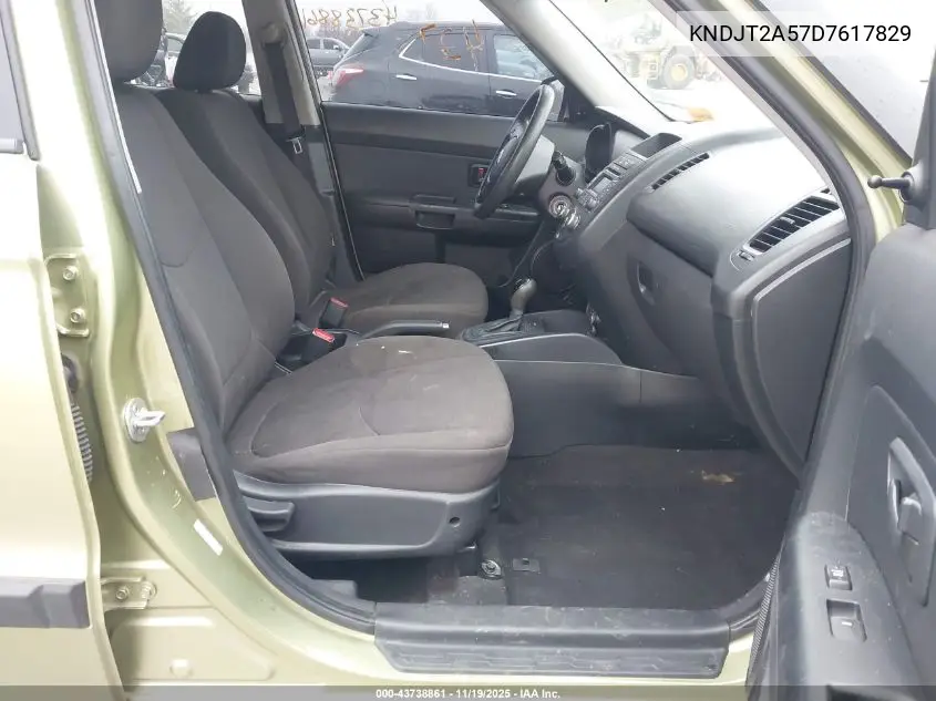 KNDJT2A57D7617829 2013 Kia Soul