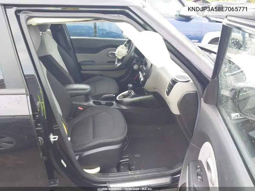 KNDJP3A58E7065771 2014 Kia Soul +