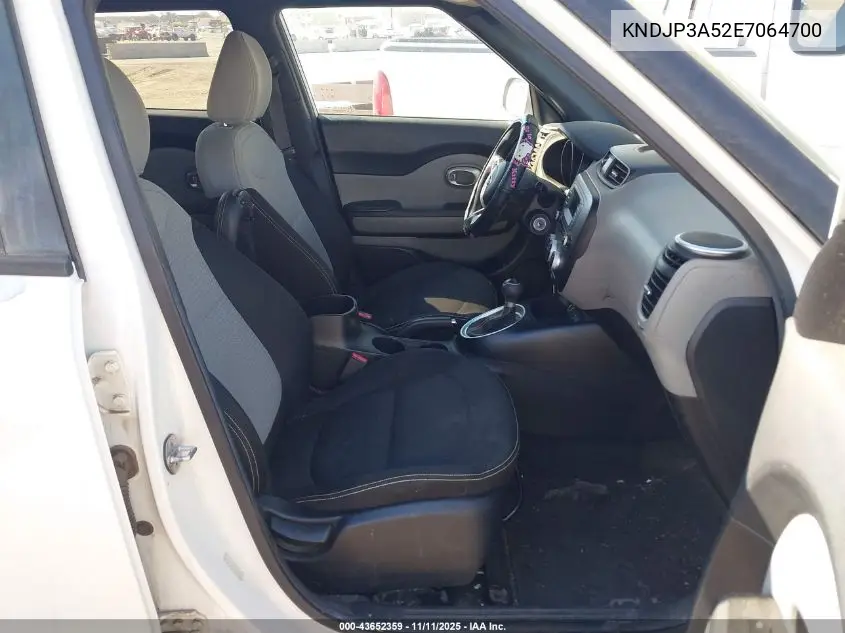 KNDJP3A52E7064700 2014 Kia Soul +