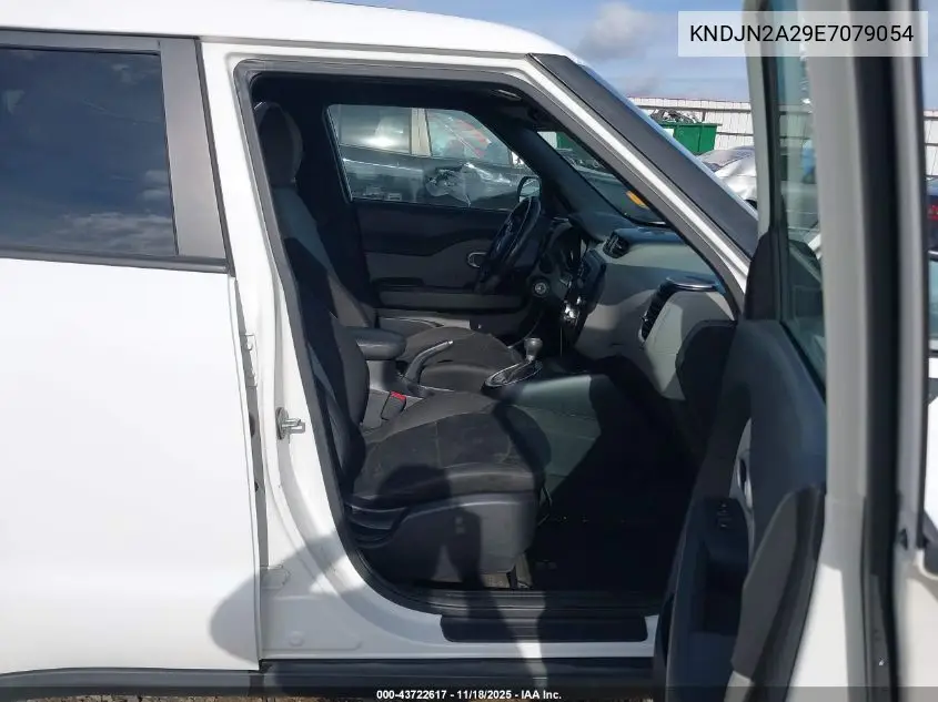 KNDJN2A29E7079054 2014 Kia Soul