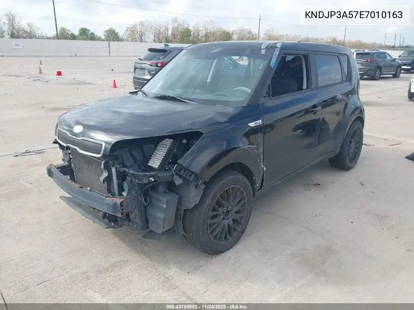 KNDJP3A57E7010163 2014 Kia Soul +