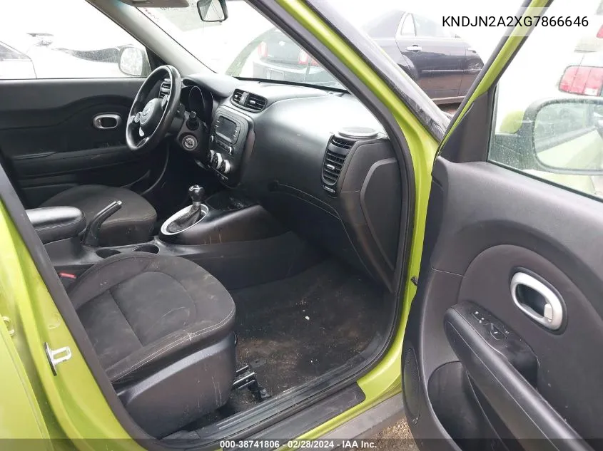 KNDJN2A2XG7866646 2016 Kia Soul