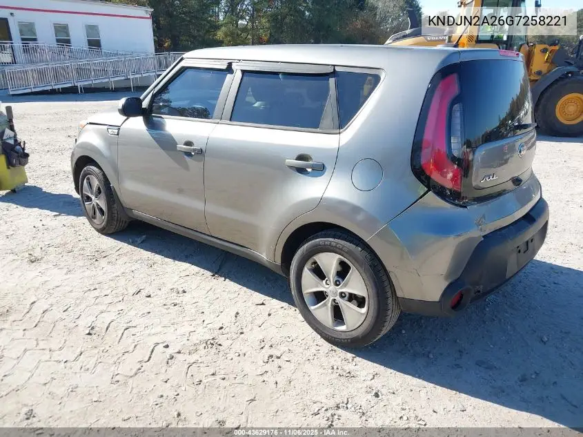 KNDJN2A26G7258221 2016 Kia Soul