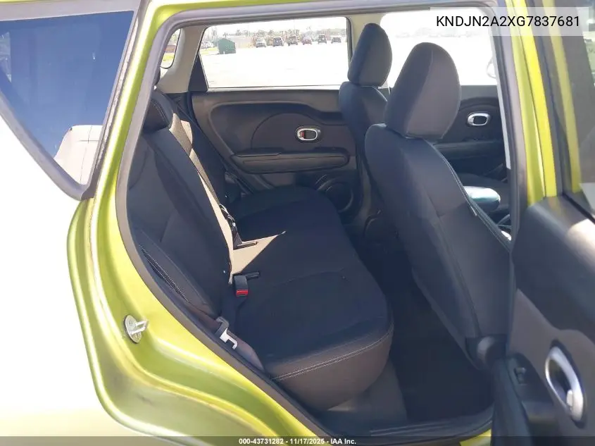 KNDJN2A2XG7837681 2016 Kia Soul