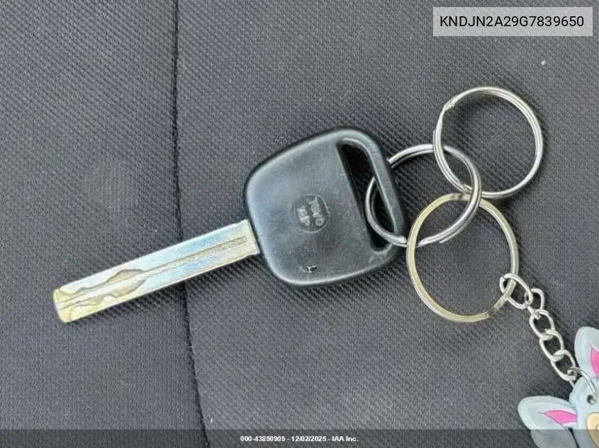 KNDJN2A29G7839650 2016 Kia Soul