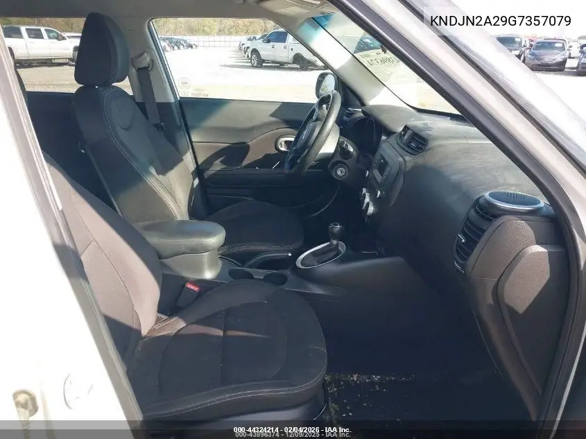 KNDJN2A29G7357079 2016 Kia Soul