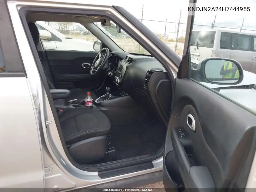 KNDJN2A24H7444955 2017 Kia Soul