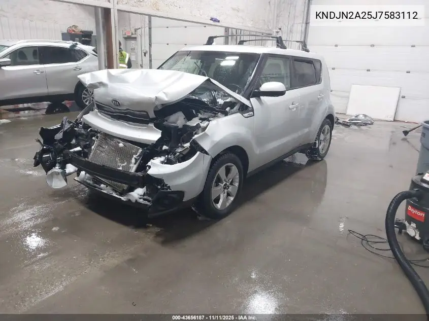 KNDJN2A25J7583112 2018 Kia Soul