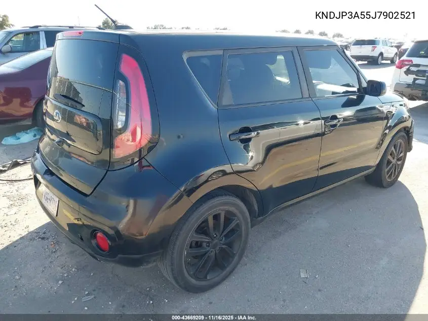 KNDJP3A55J7902521 2018 Kia Soul +