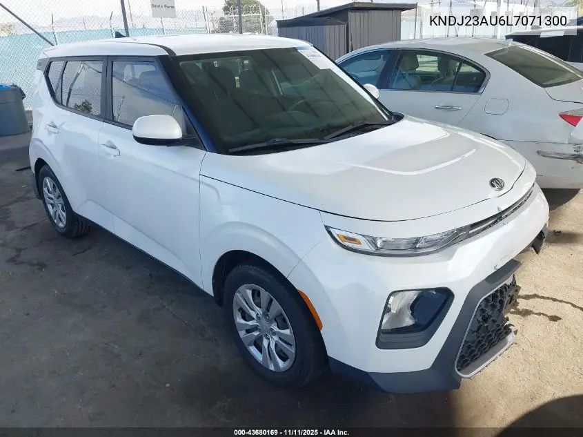 KNDJ23AU6L7071300 2020 Kia Soul Lx