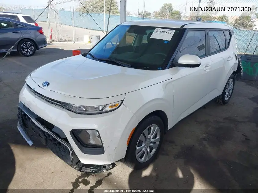 KNDJ23AU6L7071300 2020 Kia Soul Lx