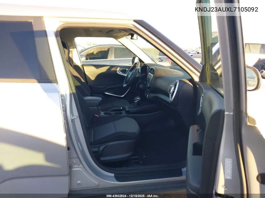 KNDJ23AUXL7105092 2020 Kia Soul Lx