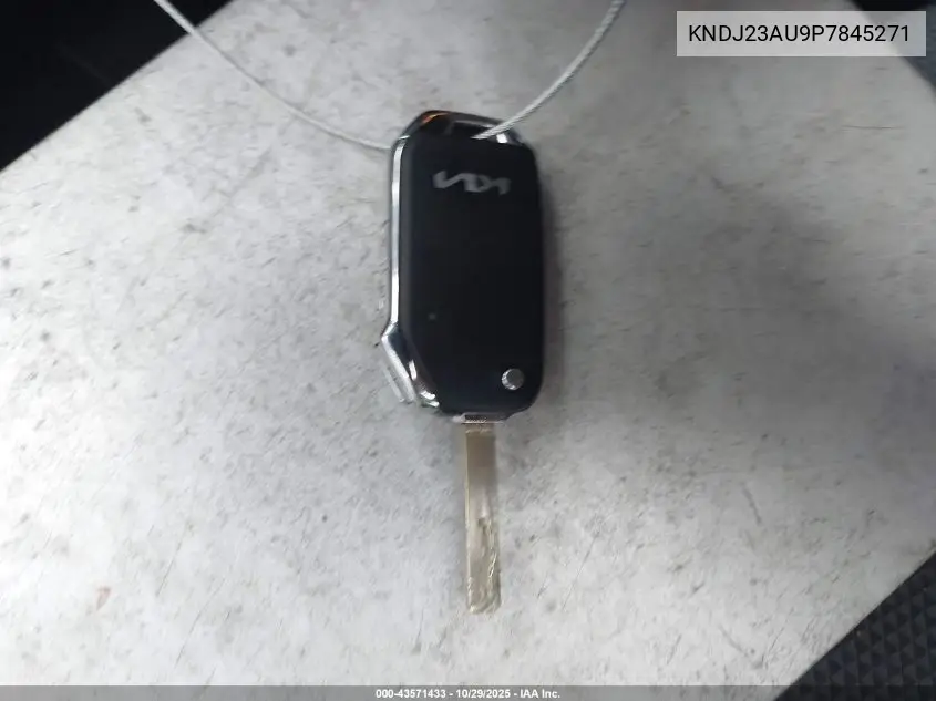 KNDJ23AU9P7845271 2023 Kia Soul Lx