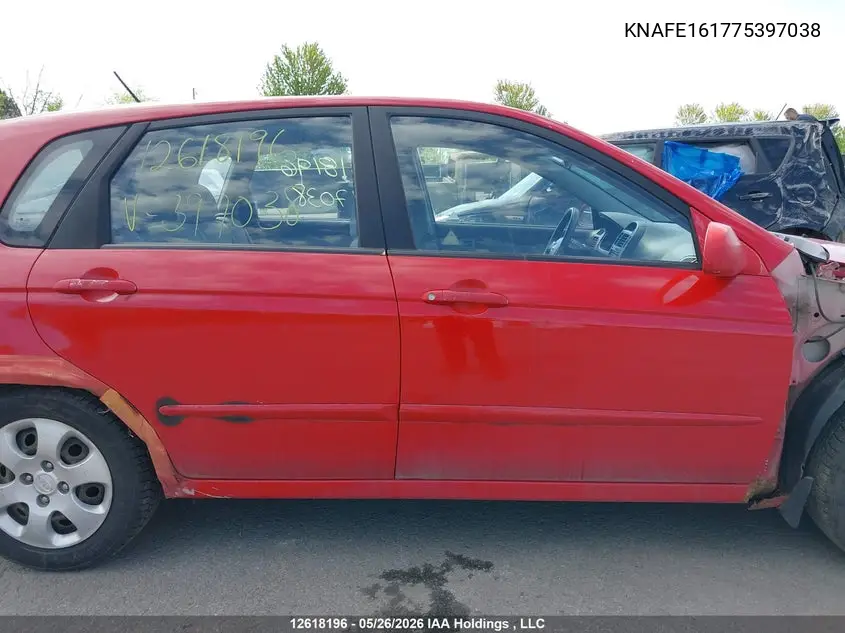 2007 Kia Spectra5 VIN: KNAFE161775397038 Lot: 12618196