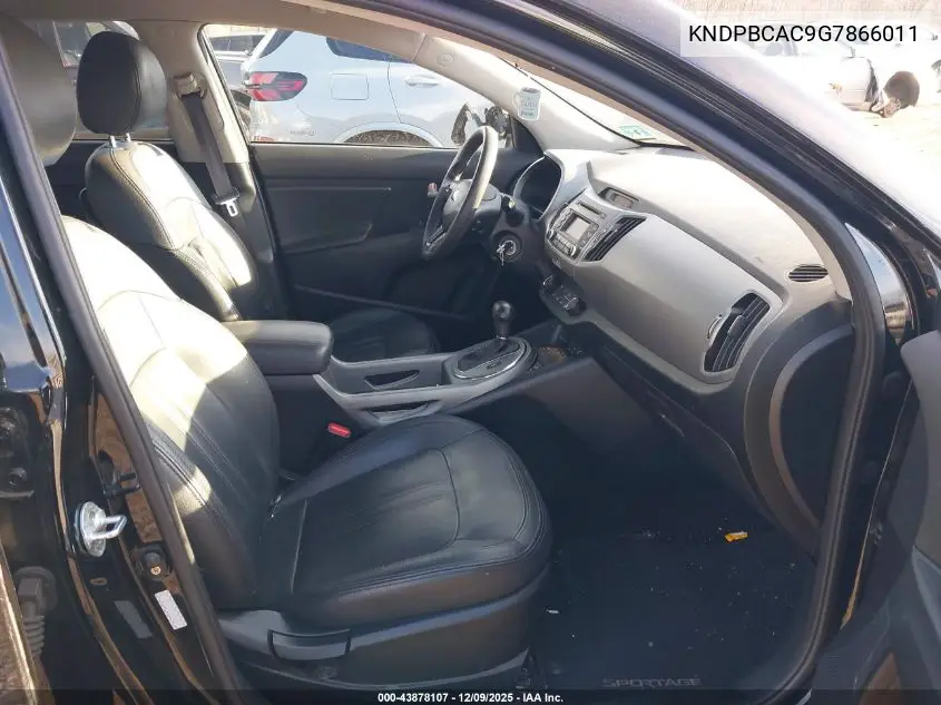 KNDPBCAC9G7866011 2016 Kia Sportage Lx