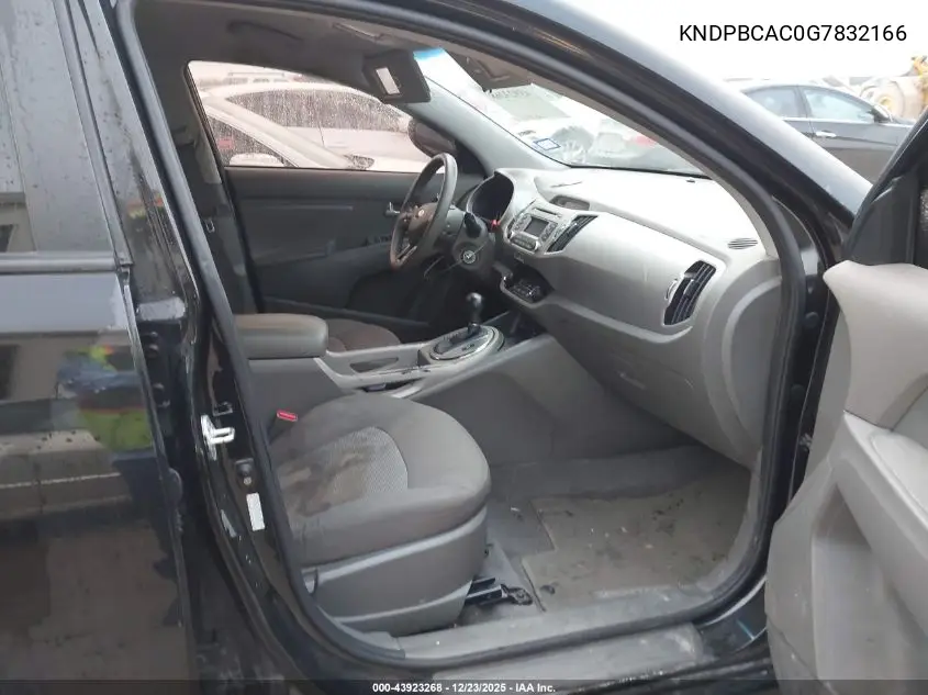KNDPBCAC0G7832166 2016 Kia Sportage Lx