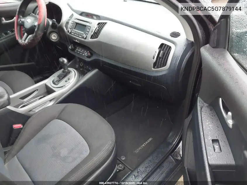 KNDPBCAC5G7879144 2016 Kia Sportage Lx