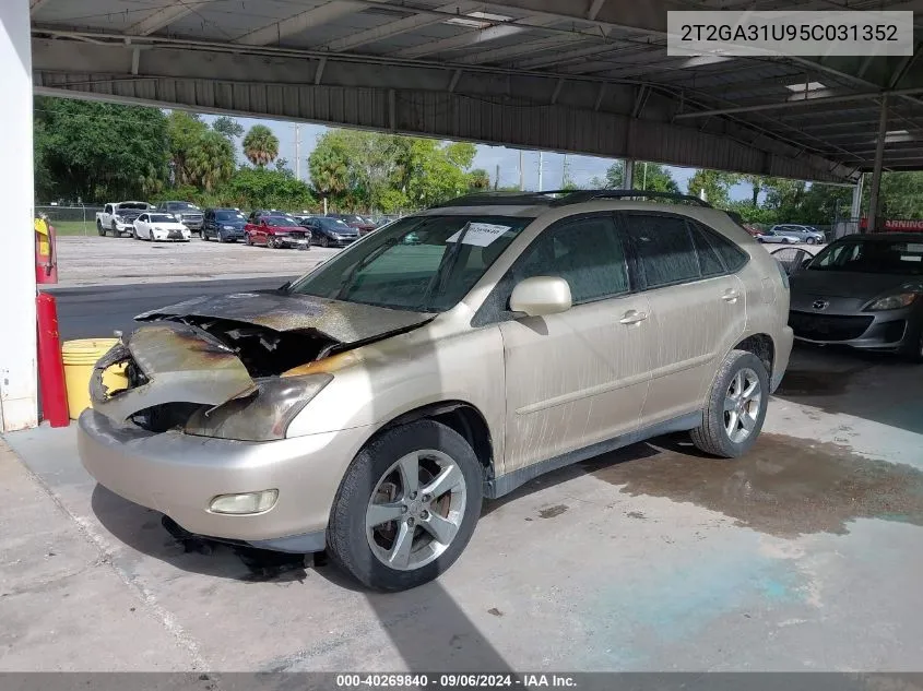 2T2GA31U95C031352 2005 Lexus Rx 330