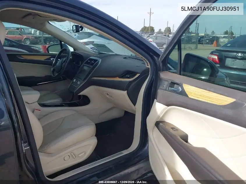 5LMCJ1A90FUJ30951 2015 Lincoln Mkc