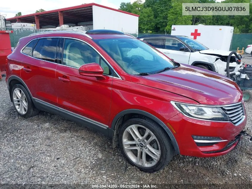 5LMCJ3D95GUJ07836 2016 Lincoln Mkc Reserve