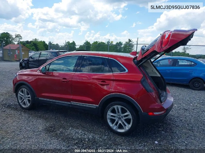 5LMCJ3D95GUJ07836 2016 Lincoln Mkc Reserve