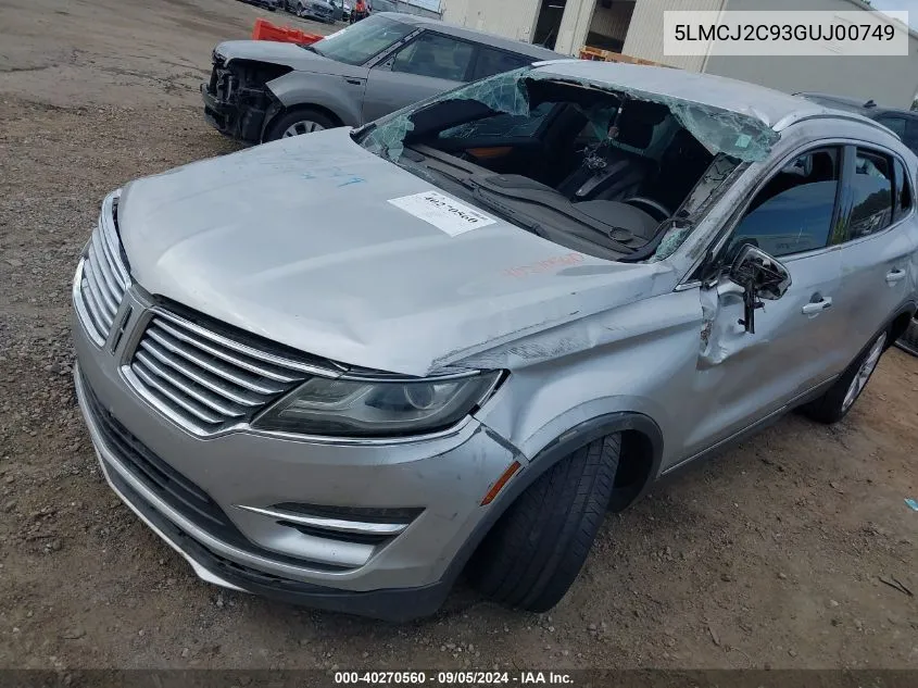 5LMCJ2C93GUJ00749 2016 Lincoln Mkc Select