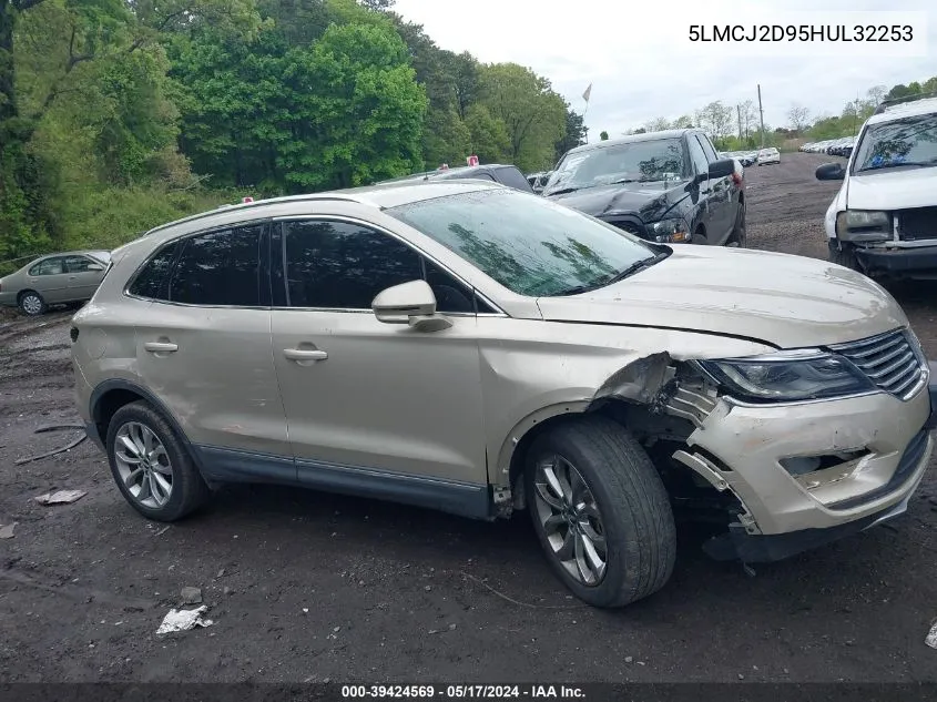 5LMCJ2D95HUL32253 2017 Lincoln Mkc Select