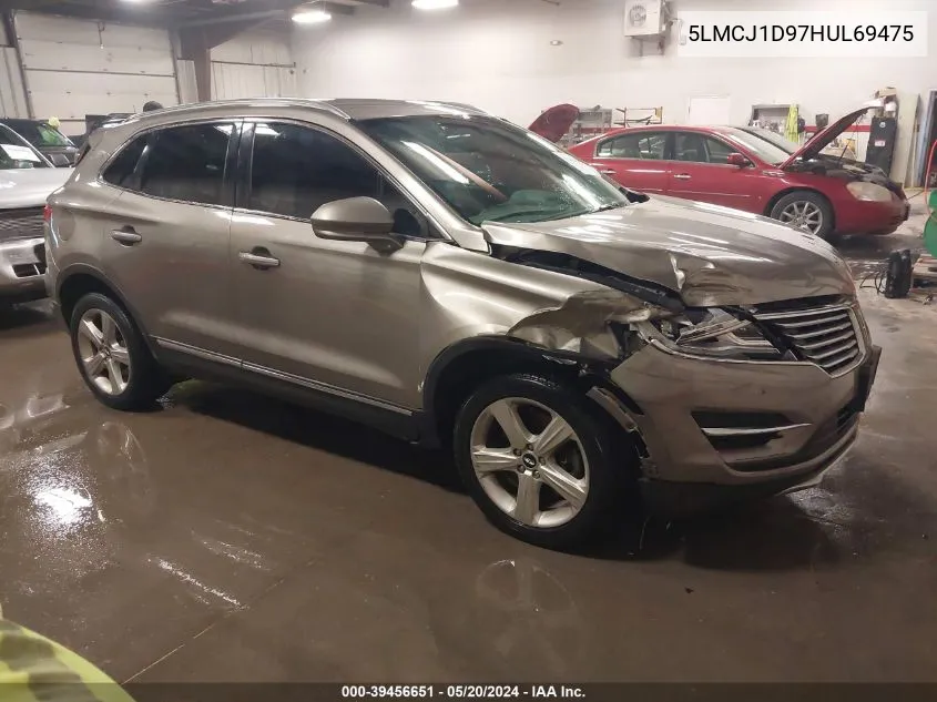 5LMCJ1D97HUL69475 2017 Lincoln Mkc Premiere