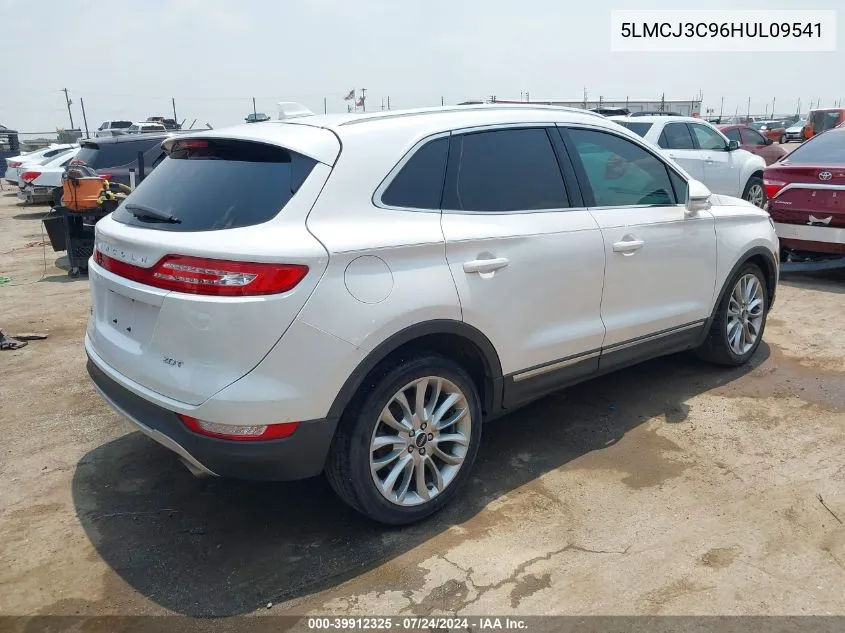 5LMCJ3C96HUL09541 2017 Lincoln Mkc Reserve