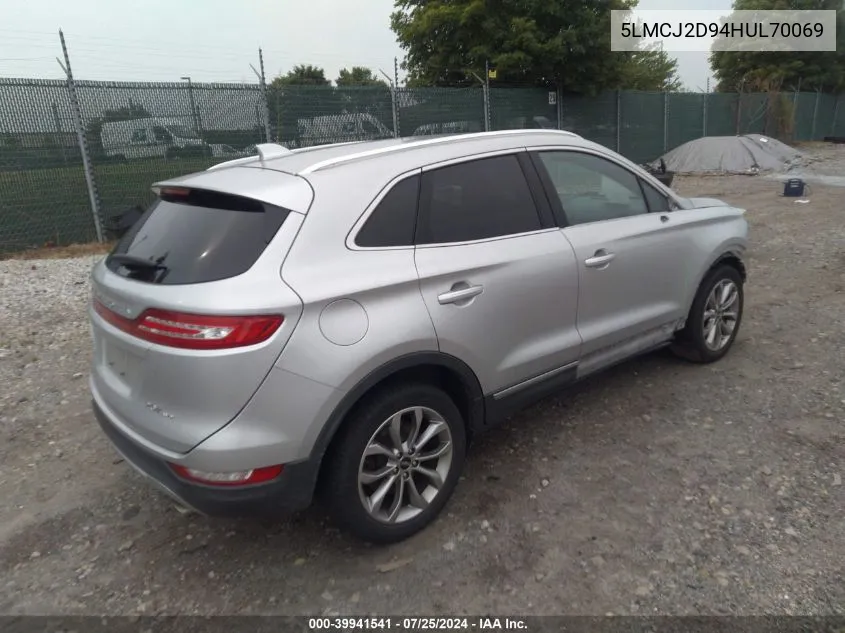 5LMCJ2D94HUL70069 2017 Lincoln Mkc Select