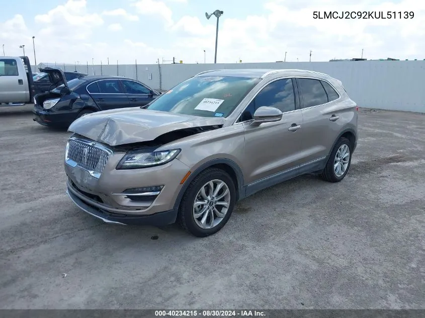 5LMCJ2C92KUL51139 2019 Lincoln Mkc Select