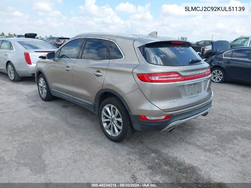 5LMCJ2C92KUL51139 2019 Lincoln Mkc Select