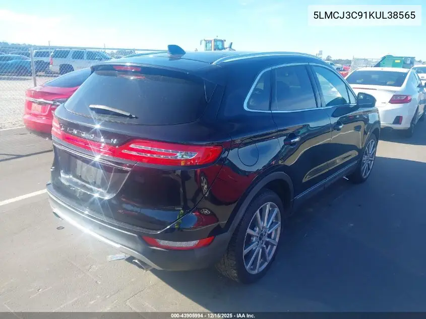5LMCJ3C91KUL38565 2019 Lincoln Mkc Reserve