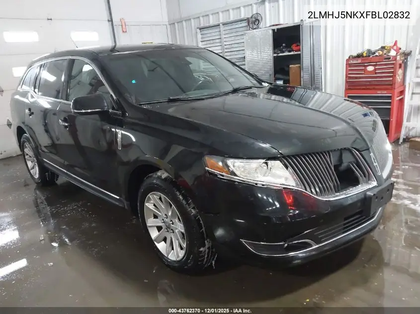 2LMHJ5NKXFBL02832 2015 Lincoln Mkt Livery