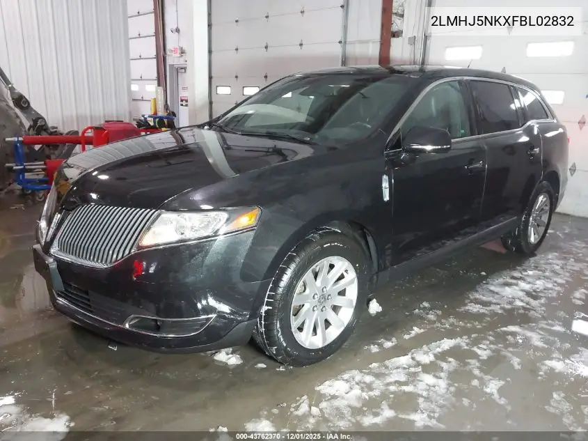 2LMHJ5NKXFBL02832 2015 Lincoln Mkt Livery