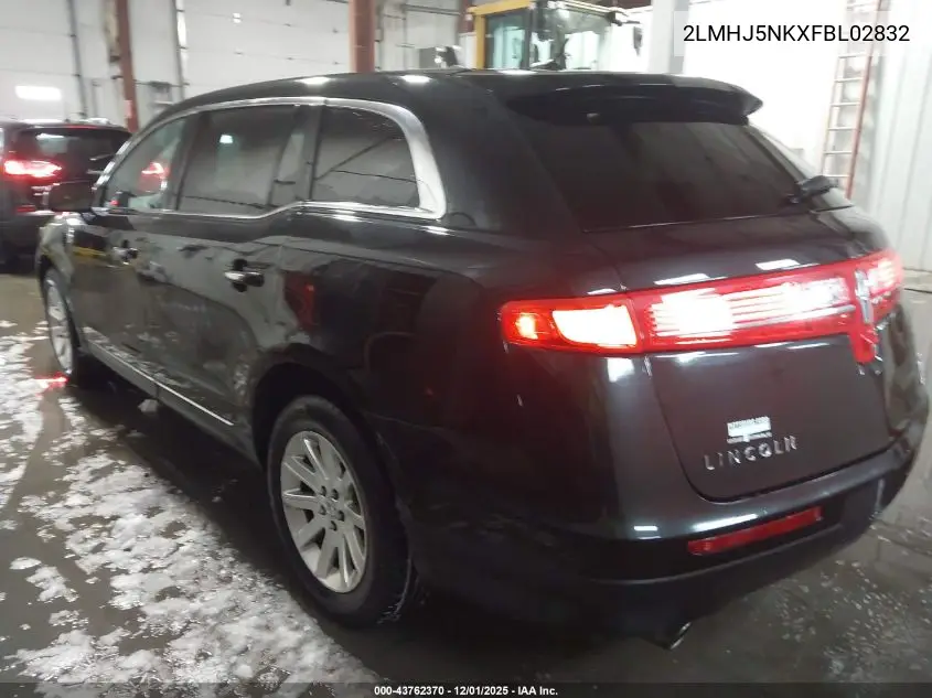 2LMHJ5NKXFBL02832 2015 Lincoln Mkt Livery