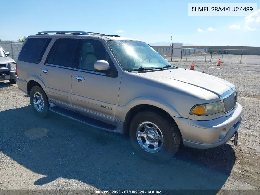 2000 Lincoln Navigator VIN: 5LMFU28A4YLJ24489 Lot: 39902823