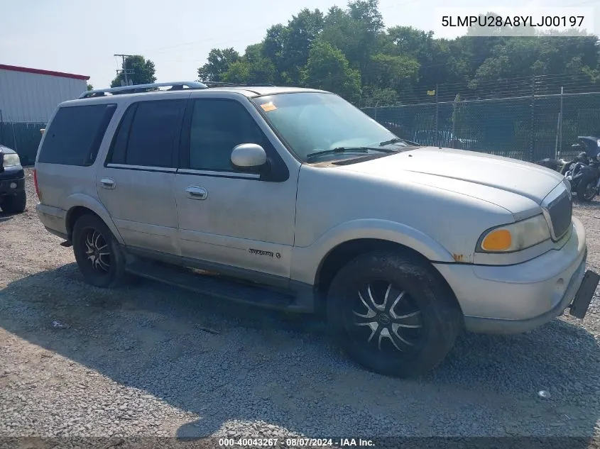 5LMPU28A8YLJ00197 2000 Lincoln Navigator