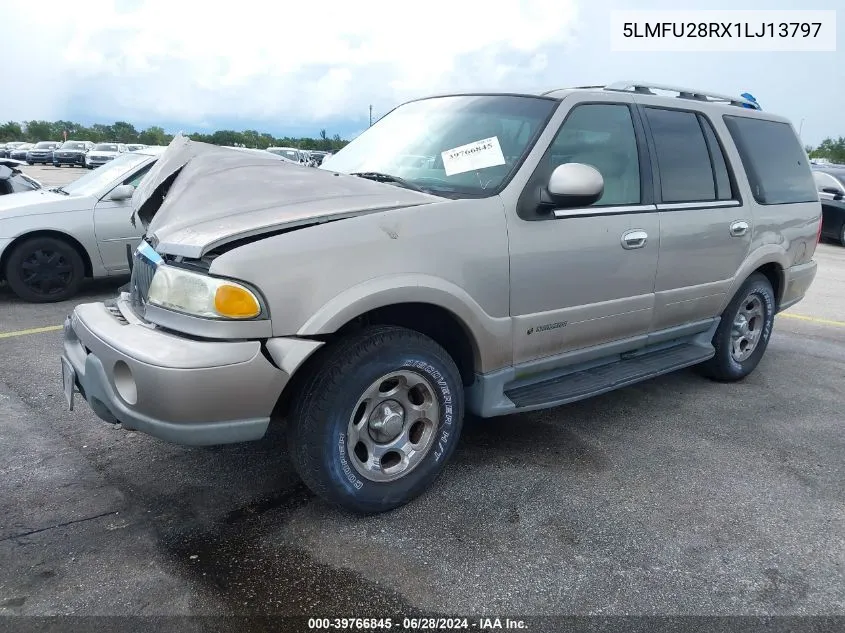 2001 Lincoln Navigator VIN: 5LMFU28RX1LJ13797 Lot: 39766845