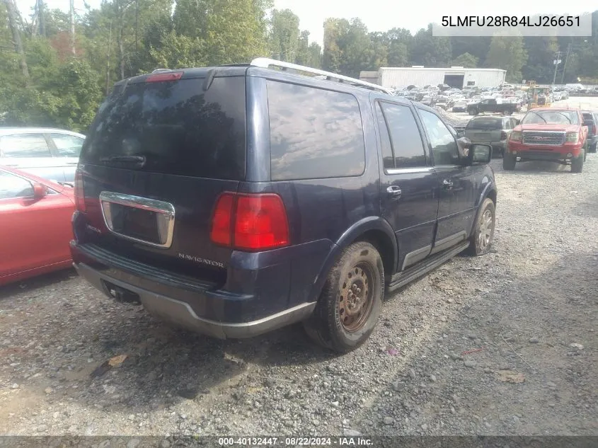 5LMFU28R84LJ26651 2004 Lincoln Navigator