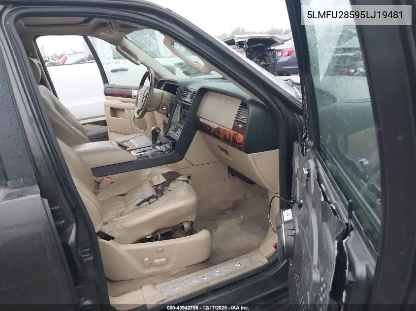 5LMFU28595LJ19481 2005 Lincoln Navigator