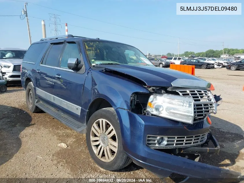 5LMJJ3J57DEL09480 2013 Lincoln Navigator L