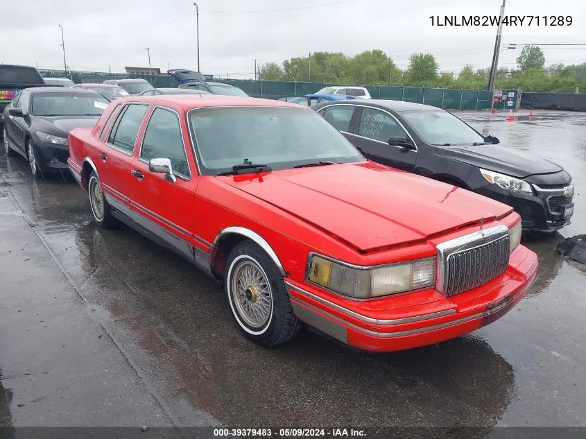 1994 Lincoln Town Car Signature/Tournament VIN: 1LNLM82W4RY711289 Lot: 39379483