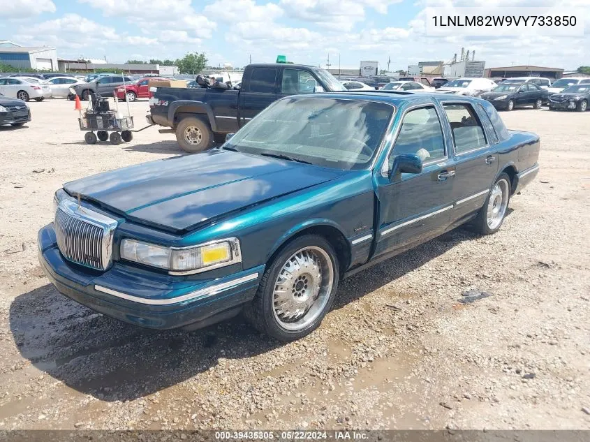 1LNLM82W9VY733850 1997 Lincoln Town Car Signature